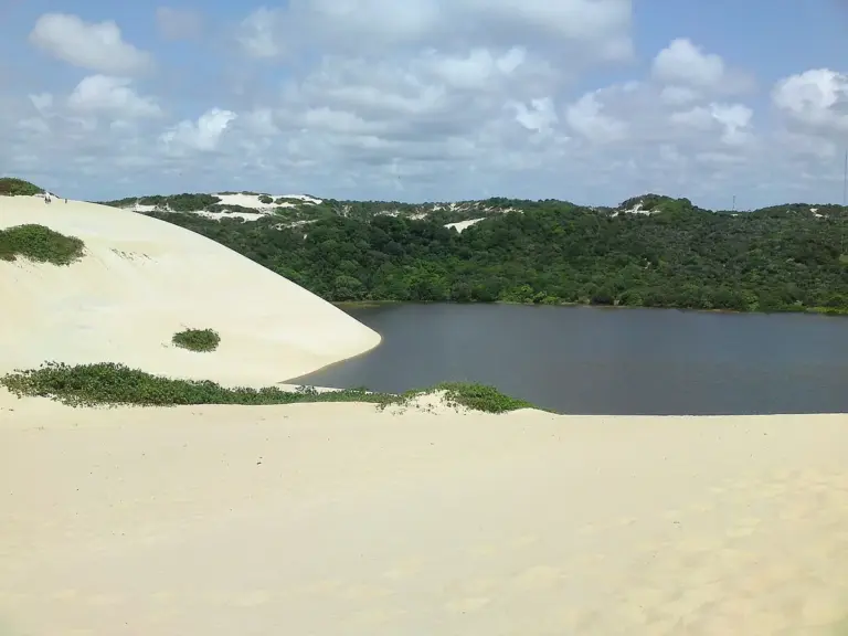 Esquibunda e aerobunda: diferenças e cuidados nos passeios do litoral norte
