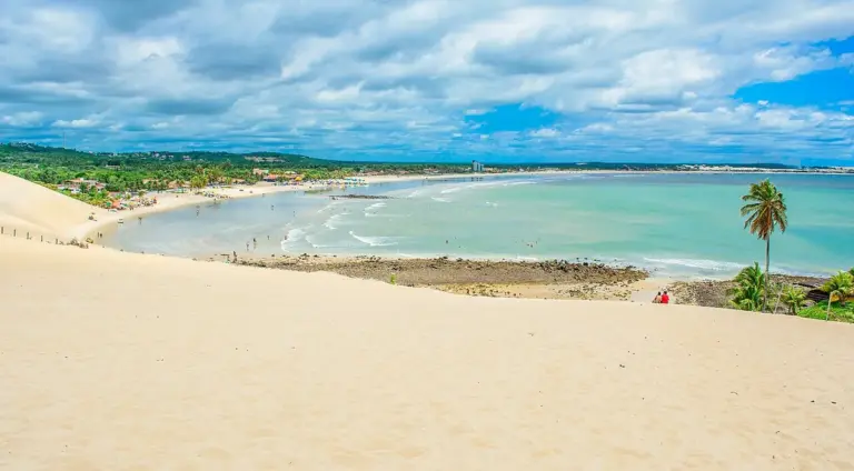 Genipabu: dunas, lagoa e o que saber antes do passeio